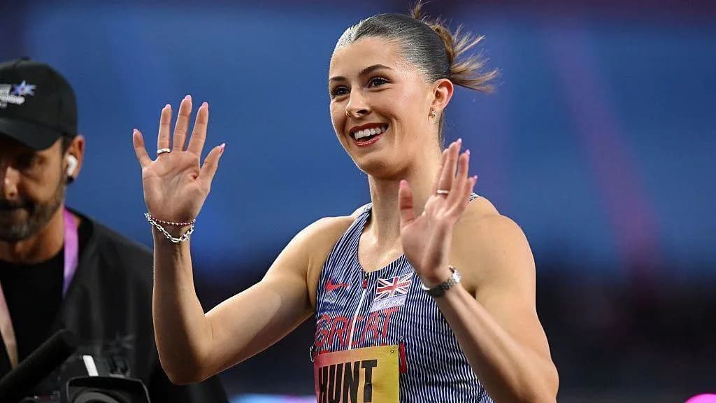 This is what women in sport look like - Hunt